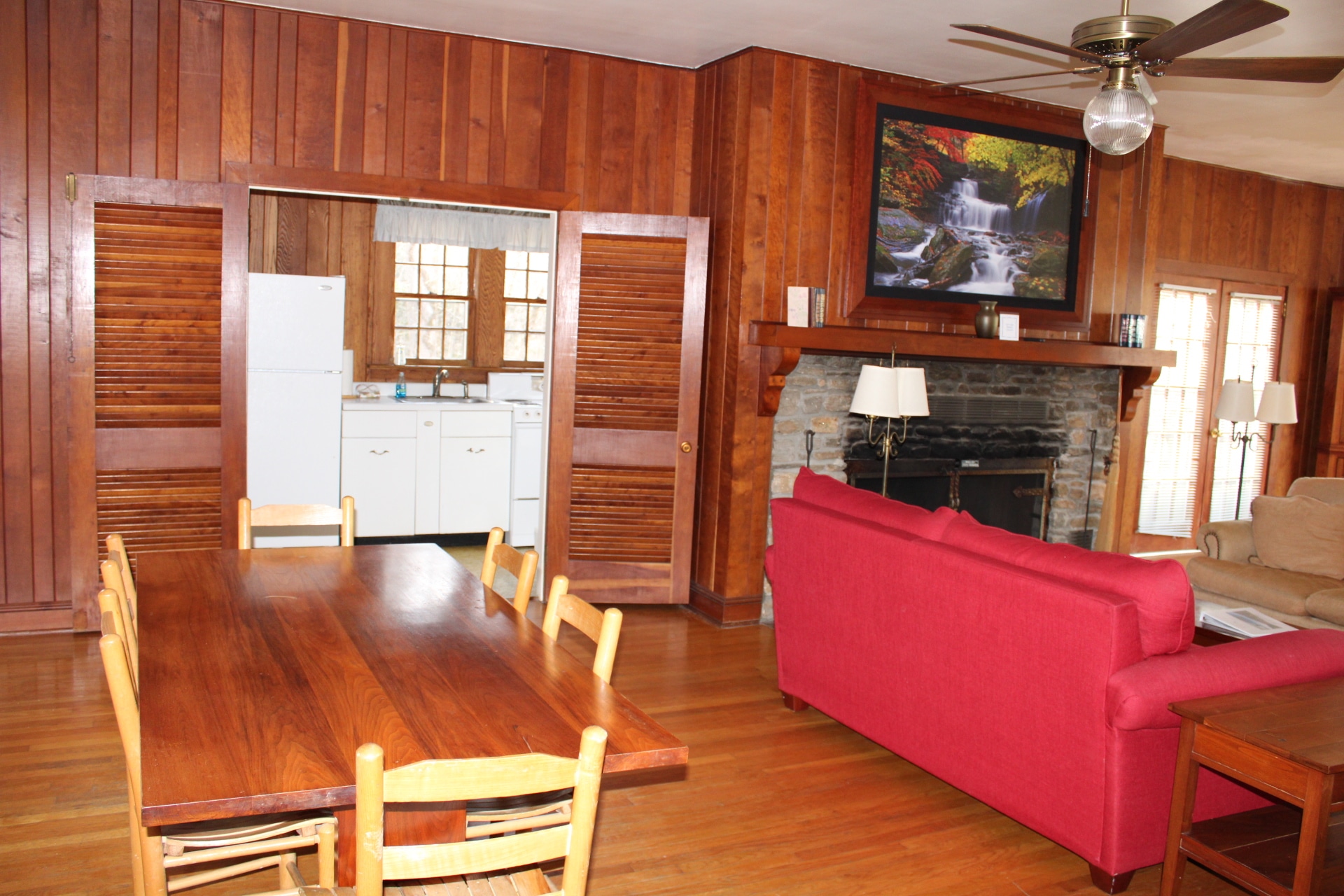 Hemlock Cabin living room and kitchen